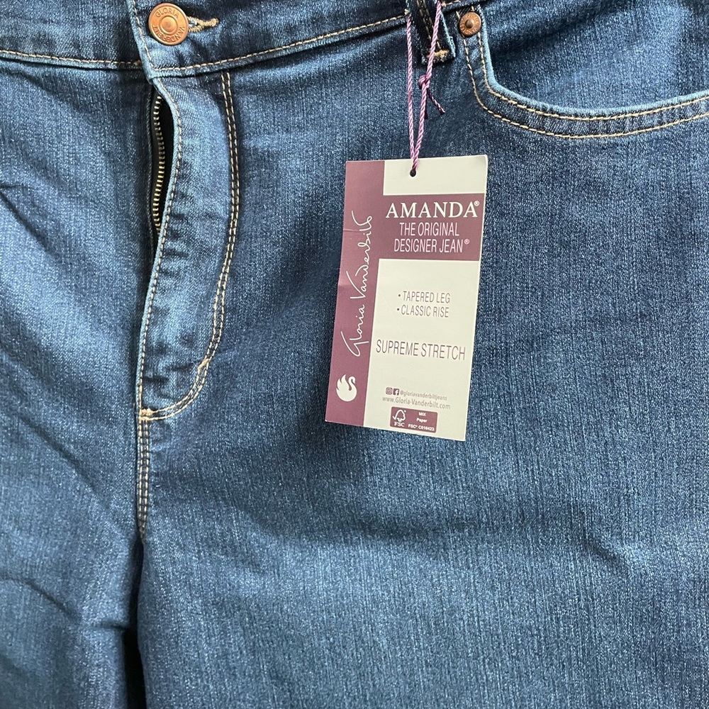 Brand new with tags Gloria Vanderbilt jeans